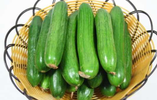 黃瓜的營養(yǎng)價(jià)值和功效 黃瓜真的可以美容嗎