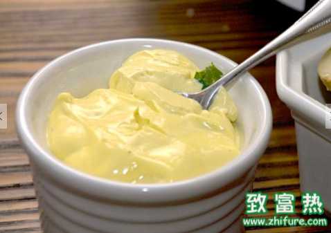 如何自制蛋黃醬 鮮果沙拉的制作方法
