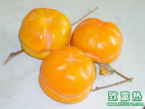 早上起床后能空腹吃柿子嗎，對身體有哪些危害？