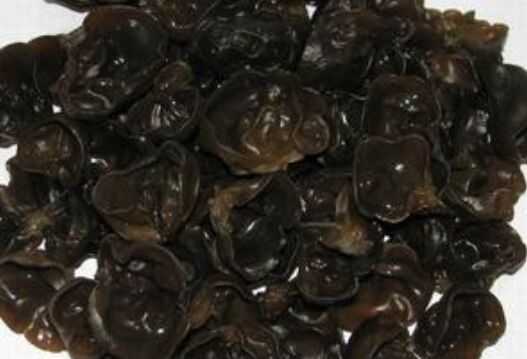 食用黑木耳還需注意什么