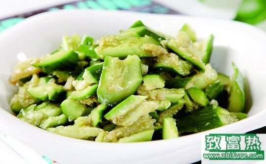 拍黃瓜的制作方法,剁辣椒拍黃瓜怎么做
