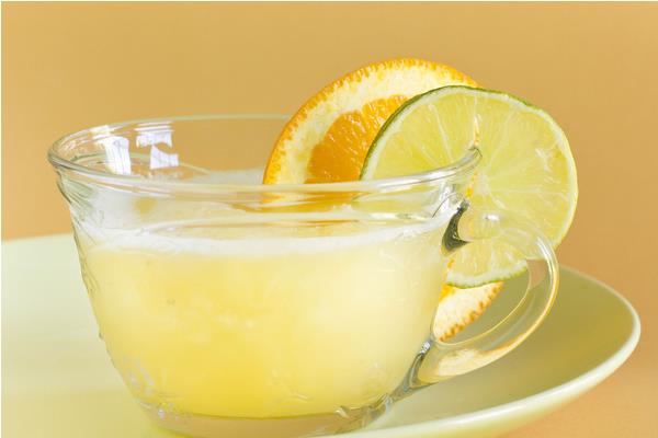 睡前喝檸檬蜂蜜水好嗎