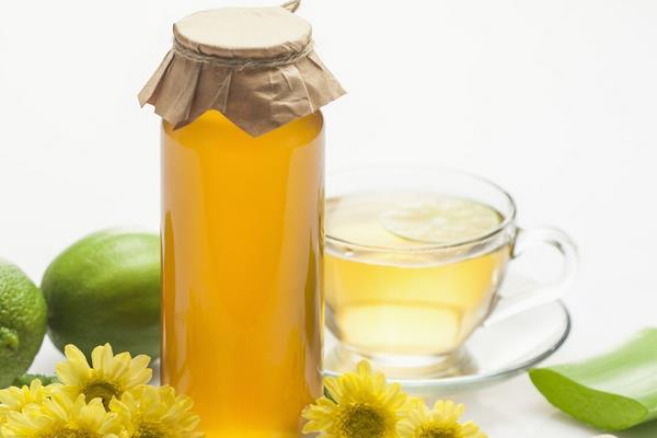 睡前喝檸檬蜂蜜水好嗎