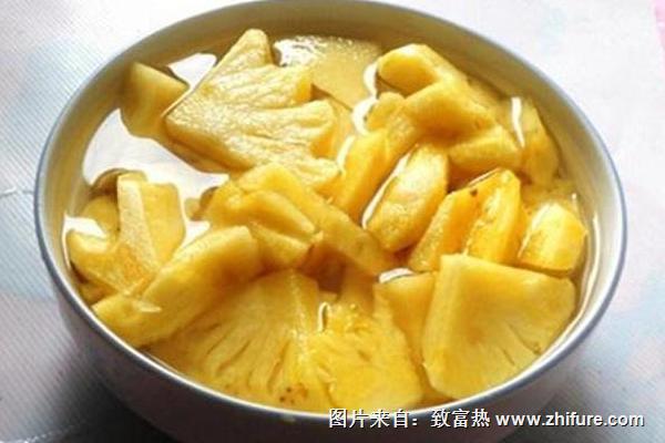 菠蘿為什么要用鹽水泡