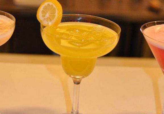 菠蘿酒的功效與作用