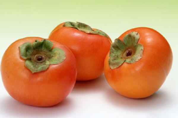 空腹可以吃柿子嗎