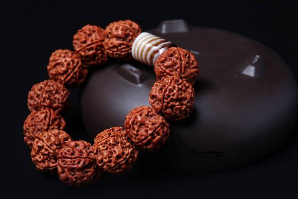 山楂核手串價格多少錢一串