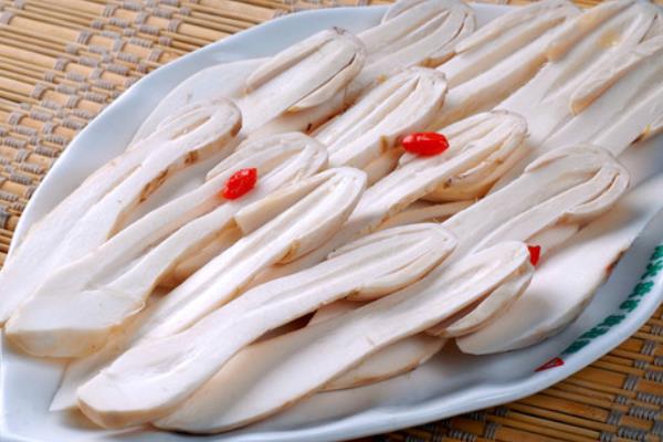 雞腿菇營(yíng)養(yǎng)價(jià)值及功效與作用，禁忌