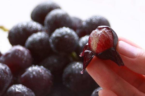 巨峰葡萄皮可以吃嗎