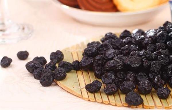 藍(lán)莓干怎么吃