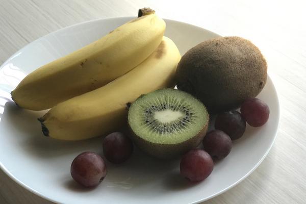 獼猴桃硬的能不能吃