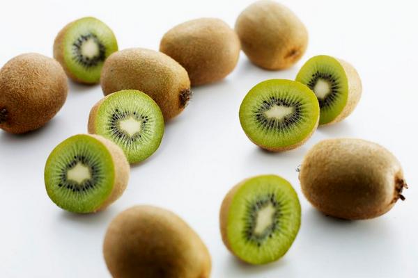 獼猴桃硬的能不能吃