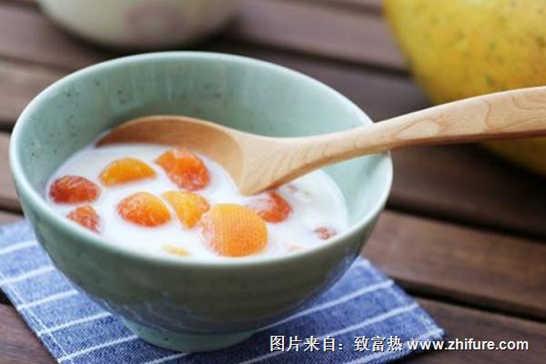 木瓜燉牛奶的做法大全