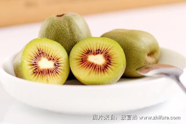 紅心獼猴桃的吃法