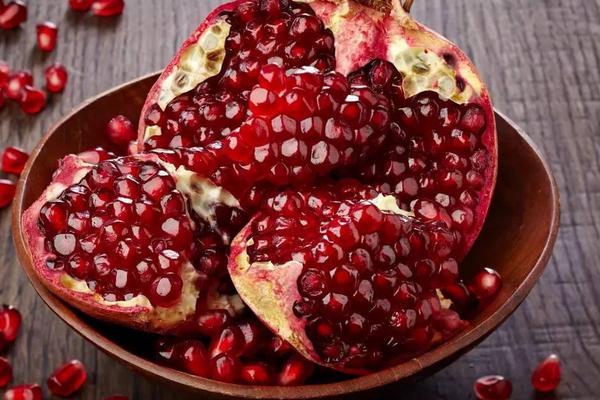 2018種石榴賺錢嗎?石榴種植的利潤與投資成本及前景預測