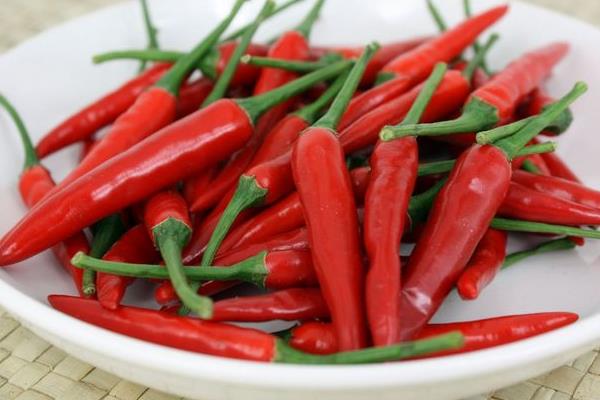 朝天椒和小米椒哪個辣