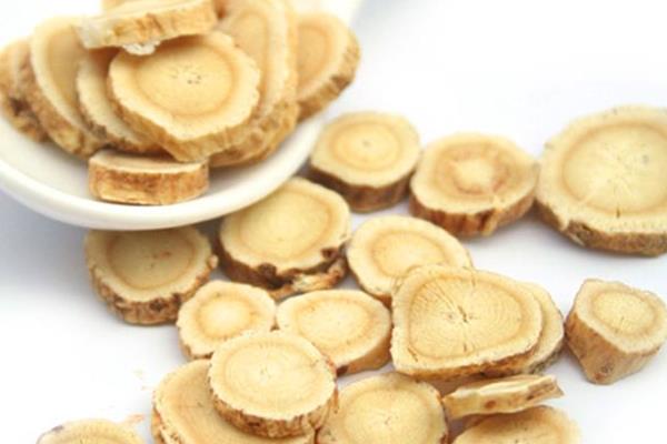 林下種植黃芪經(jīng)濟(jì)效益可觀