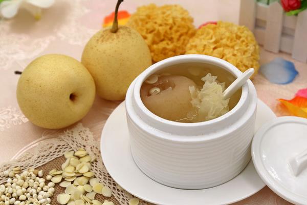 梨和煮梨哪個功效好