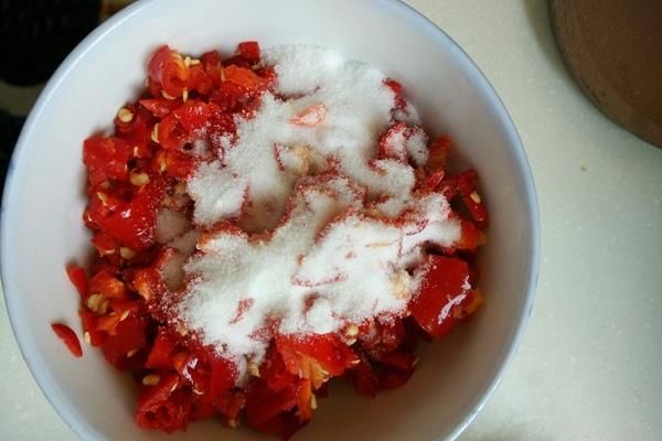 剁辣椒一斤辣椒放多少鹽