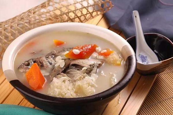 木瓜鯽魚湯的做法大全