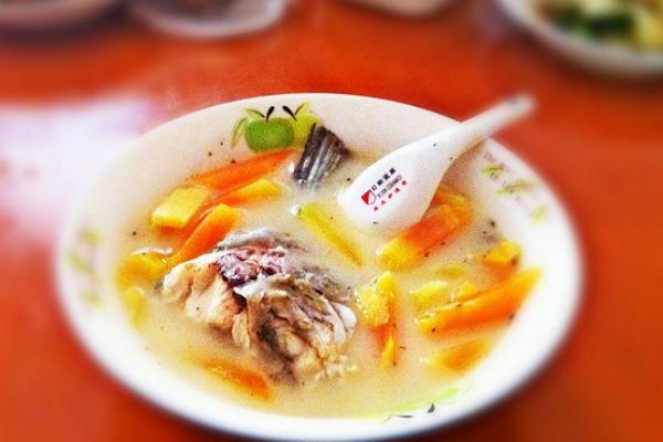 木瓜鯽魚湯的做法大全