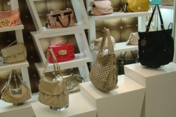 小縣城如何開好一家賣包店