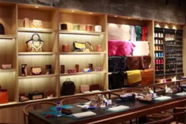 小縣城如何開好一家賣包店