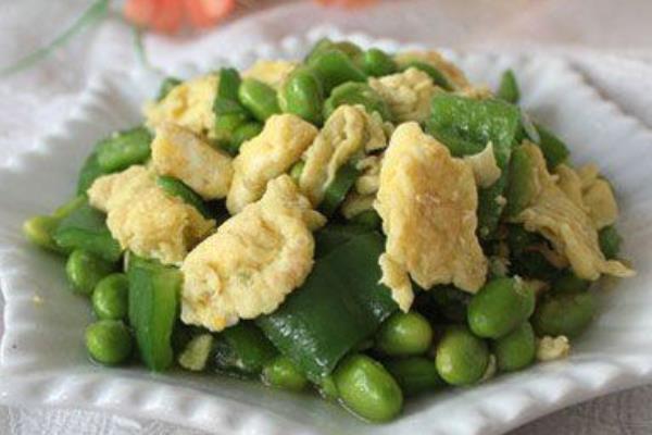 毛豆米炒雞蛋的做法