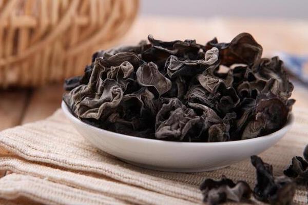 黑木耳如何進行霧灌