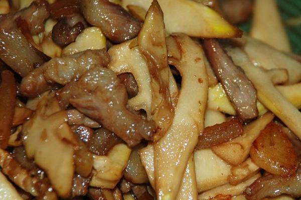 竹筍炒肉什么意思