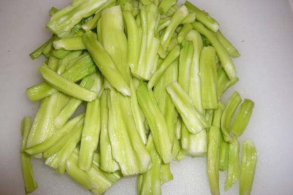 西蘭花的莖能吃嗎