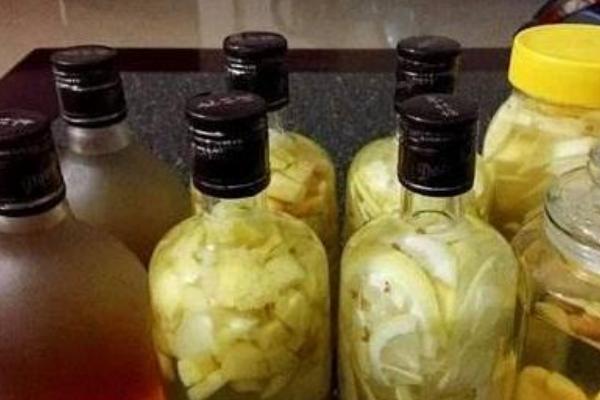 大蒜泡酒的功效與作用及禁忌