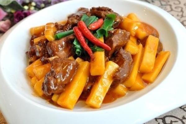 鐵棍山藥燒排骨的做法大全