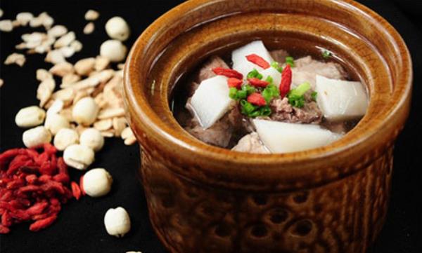 鐵棍山藥燒排骨的做法大全