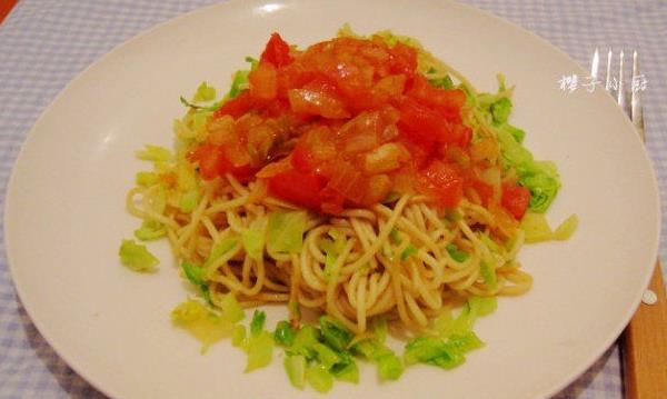 西紅柿洋蔥炒面的做法大全