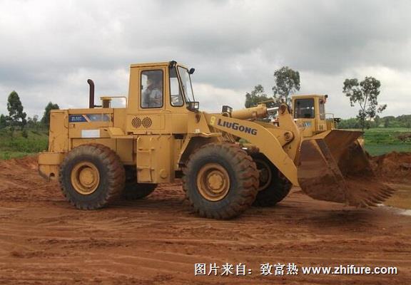 準確使用推土機的方法