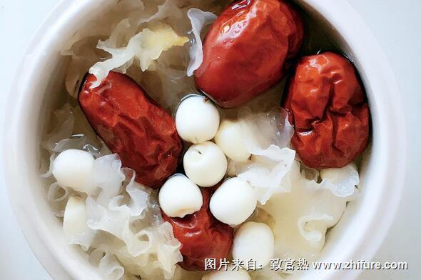 銀耳桂圓膏的制作工藝