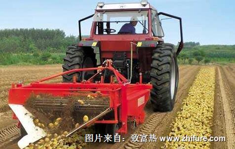 馬鈴薯挖掘機的檢查和操作