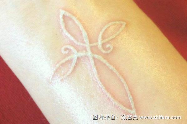 鴿子血紋身價格