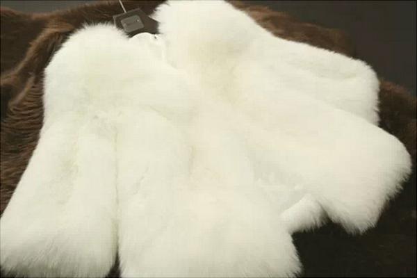 獺兔毛皮草怎么清洗?