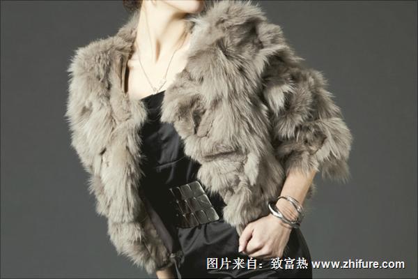 獺兔毛皮草怎么清洗？