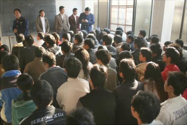 廣西南寧北部灣瘋狂的資本運作 記者深入調查1040傳銷