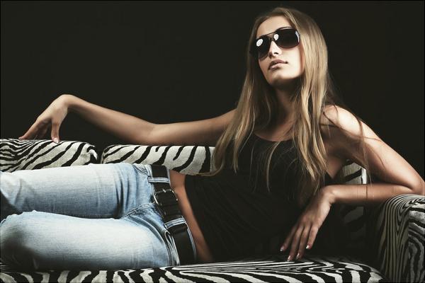 千萬記住!經(jīng)常穿牛仔褲對人體危害大