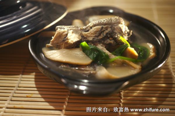 烏雞燉什么下奶？