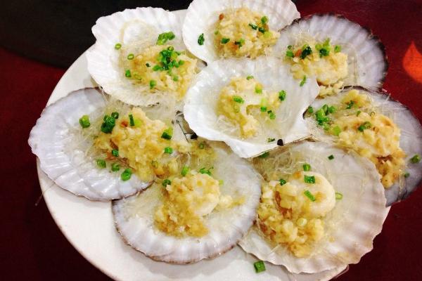 蒜蓉粉絲蒸扇貝的做法