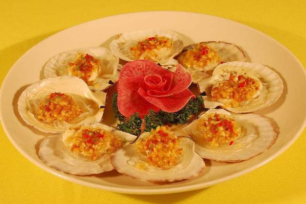 蒜蓉粉絲蒸扇貝的做法