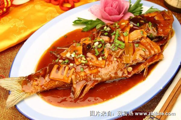 紅燒鱸魚的家常做法