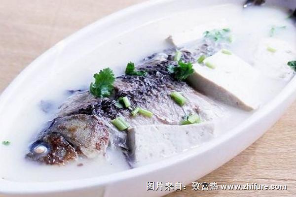 鯽魚豆腐湯的家常做法