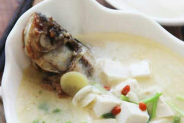 鯽魚豆腐湯豐胸嗎？