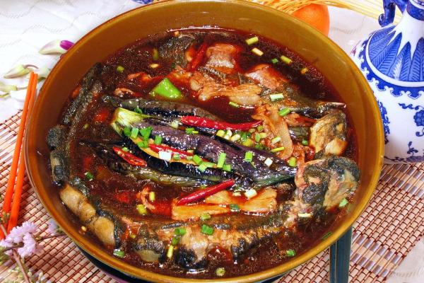 鯰魚燉茄子怎么做？